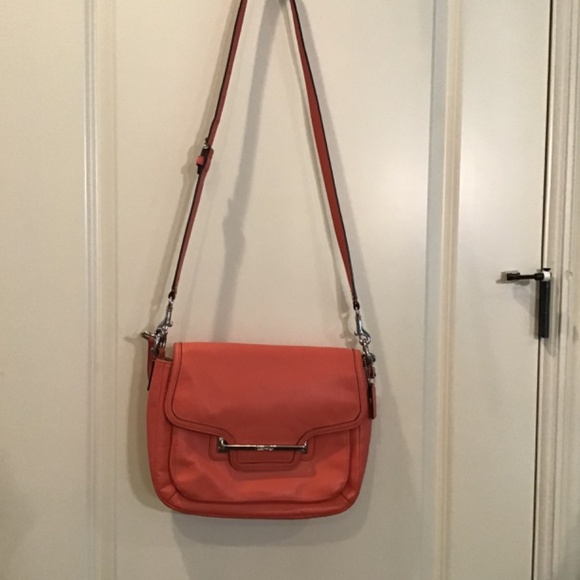 Purse Coach - Picture 2 of 4